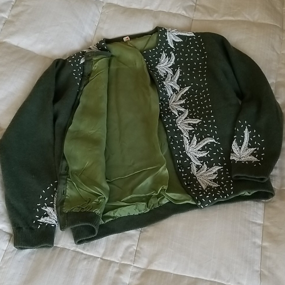 Beautiful Vintage hand made beaded cardigan - Picture 3 of 8